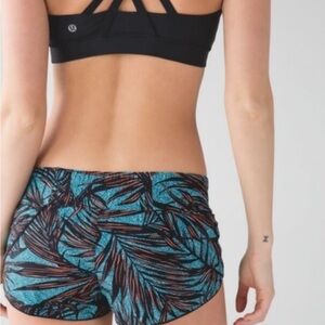 🍋RARE Lululemon Surf Shorts Reversible